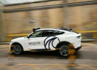 Η Wayve αλλάζει το παιχνίδι στην αυτόνομη οδήγηση – Η startup που απειλεί Tesla και Waymo