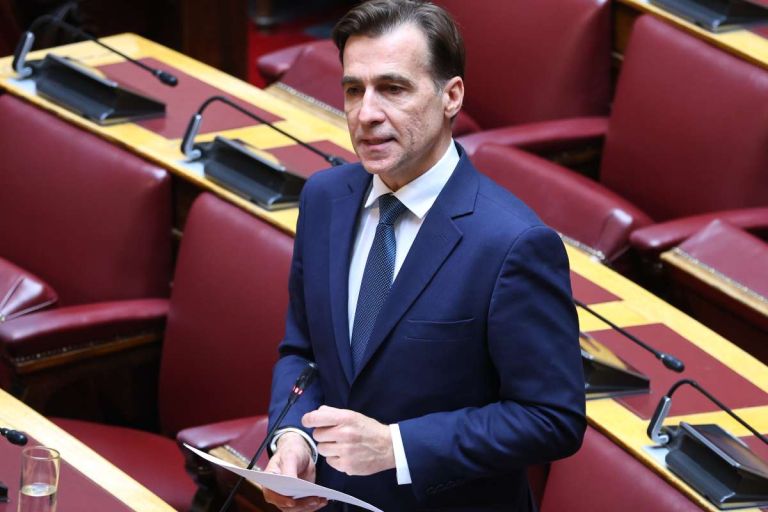 Κόμμα Κασσελάκη: Αποχώρησε και ο Μιχάλης Χουρδάκης