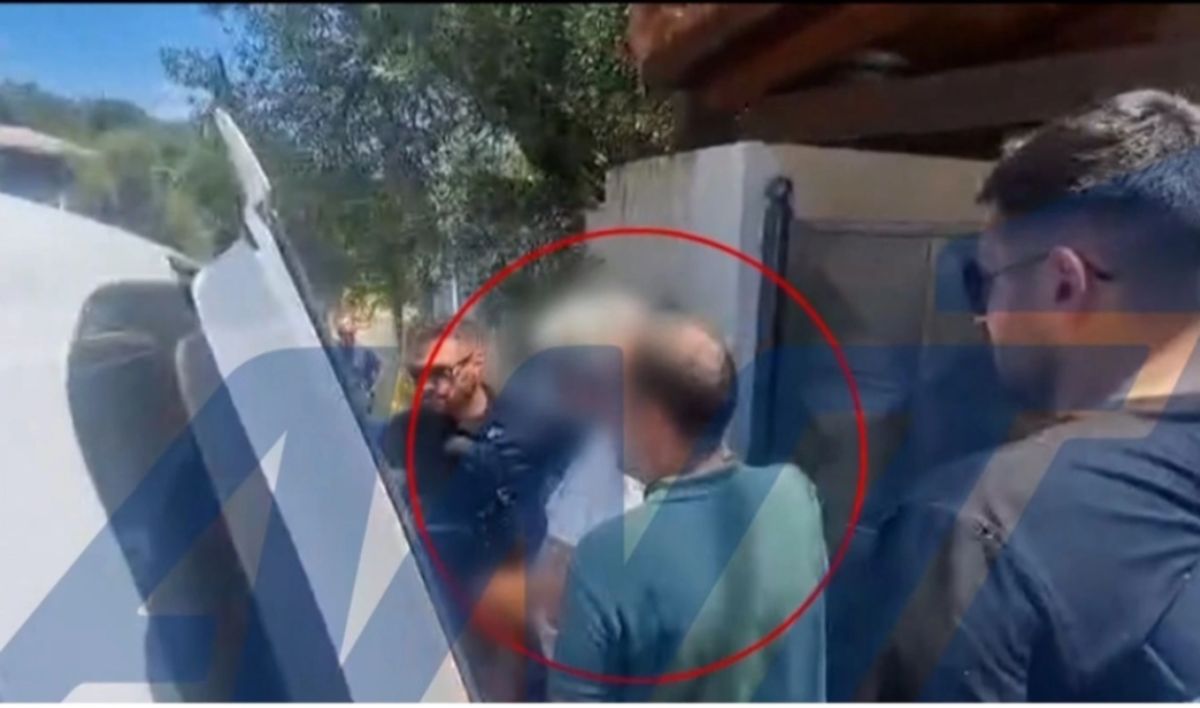 Αίγιο: Βίντεο από τη στιγμή της σύλληψης του Τζέιμς Δαλαμάγκα που δολοφόνησε Έλληνα ομογενή στην Αυστραλία