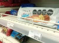Βιομηχανίες υπερ-επεξεργασμένων τροφίμων: 235 αγωγές για να «παγώσουν» κανόνες υγείας
