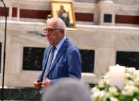 Κηδεία Μάρως Κοντού: Ο επικήδειος Κακλαμάνη – Ταξιδιάρα, αιώνια έφηβη θα πρέπει να σου πω οριστικά καληνύχτα