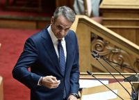 Μητσοτάκης σε Ανδρουλάκη: «Είστε κατώτερος των περιστάσεων–Γίνατε αξιωματική αντιπολίτευση από σπόντα»