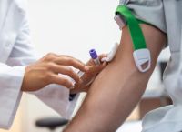 Αλτσχάιμερ: Μία εξέταση αίματος μπορεί να «δείξει» τον κίνδυνο έως και 10 χρόνια νωρίτερα