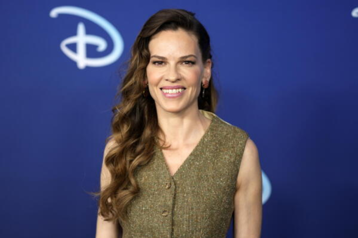 Χίλαρι Σουάνκ: Η απόλυση από το «Beverly Hills, 90210» που την οδήγησε στα Όσκαρ