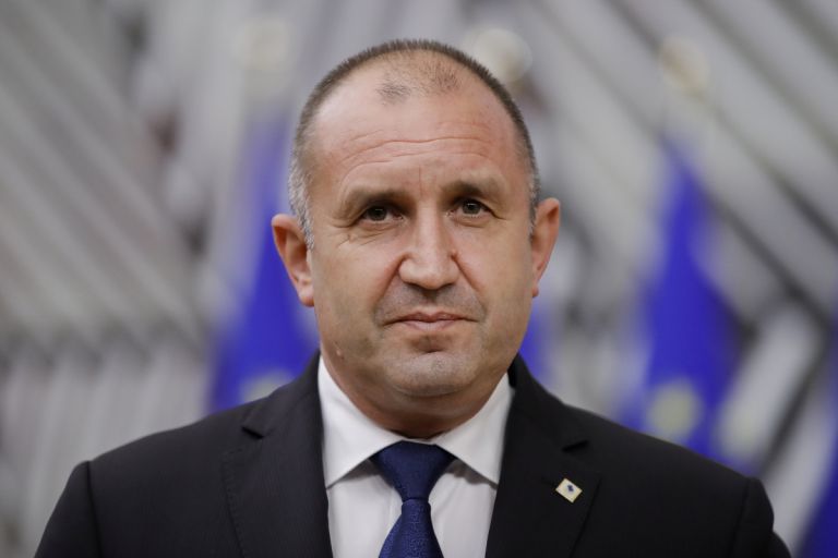 Βουλγαρία: Ο Ρούμεν Ράντεφ σε τροχιά σύγκρουσης με την κυβέρνηση για την εξωτερική πολιτική
