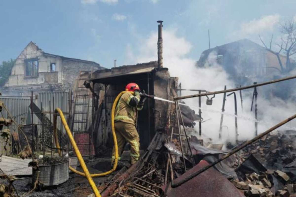 Ρωσικό σφυροκόπημα στην Ουκρανία: 20 νεκροί και σοβαρές ελλείψεις στην αεράμυνα λίγο πριν τη Σύνοδο ΝΑΤΟ
