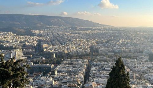 Χαμηλές αποταμιεύσεις και ακριβή σπίτια μπλοκάρουν τα δάνεια