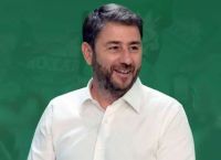 Ανδρουλάκης: «Γιατί όχι» σε συνεργασία Μητσοτάκη – Τσίπρα [vid]