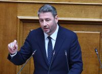 Σφοδρή επίθεση Ανδρουλάκη σε Μητσοτάκη: «Η επταετία σας γράφεται με δύο λέξεις, ακρίβεια παντού»