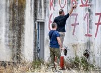 Άργος: Δύο τραύματα από θραύσματα βολίδων στο κεφάλι φέρει ο 20χρονος – Διακομίστηκε στο ΚΑΤ [vid]