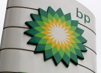 BP: Επιστρέφει σε πετρέλαιο και φυσικό αέριο μετά από ζημία 1 δισ. δολαρίων