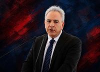Η υπόθεση Ντόκου δεν είναι προσωπική αποτυχία – Είναι το crash test που χρειάζεται το ελληνικό κράτος