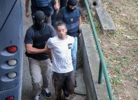 Απολογείται ο 25χρονος για τη φονική επίθεση στο σπίτι της οικογένειας Νέστορα – Στο μικροσκόπιο ο ρόλος του