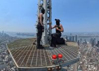 Empire State Building: Ζευγάρι αρραβωνιάστηκε στην κορυφή του ουρανοξύστη