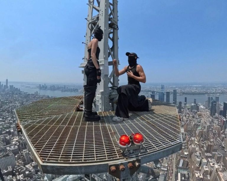 Empire State Building: Ζευγάρι αρραβωνιάστηκε στην κορυφή του ουρανοξύστη