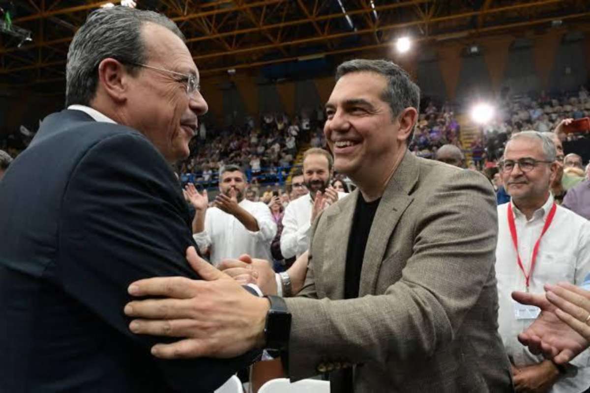 ΣΥΡΙΖΑ σε ελεύθερη πτώση: Εμφύλιος για την ηγεσία, διάλυση της ΚΟ και το βλέμμα όλων στον Τσίπρα