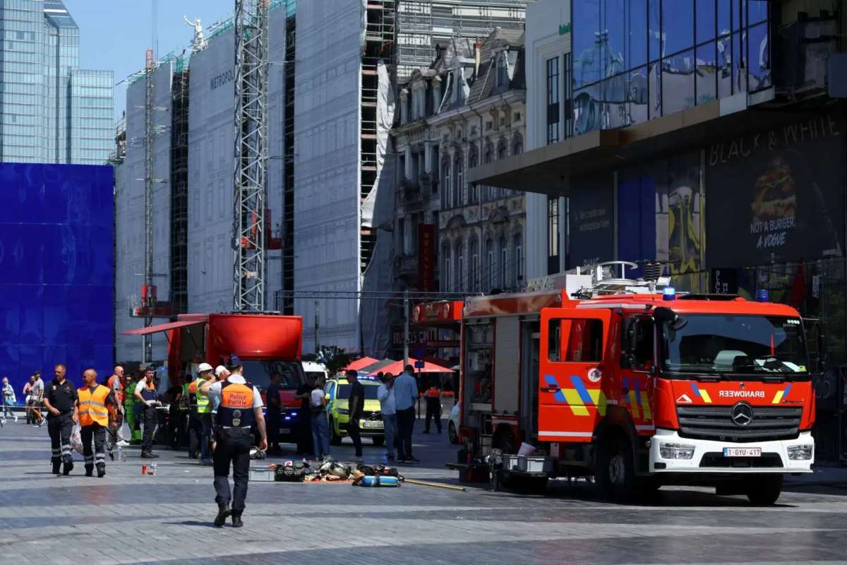 Πυρκαγιά στις Βρυξέλλες: Αναφορές για πολλούς νεκρούς σε εργοτάξιο – Αγνοούνται έξι άνθρωποι