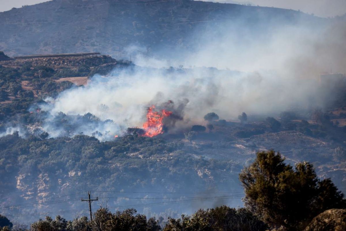 Πύρινος εφιάλτης στο Ρέθυμνο: Εκκενώνονται 7 οικισμοί στον Ασώματο – Ανεξέλεγκτη η φωτιά