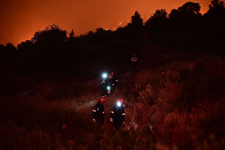 Πύρινος εφιάλτης σε Βοιωτία, Αργολίδα και Αχαΐα – Εκκενώθηκε το Πόρτο Γερμενό