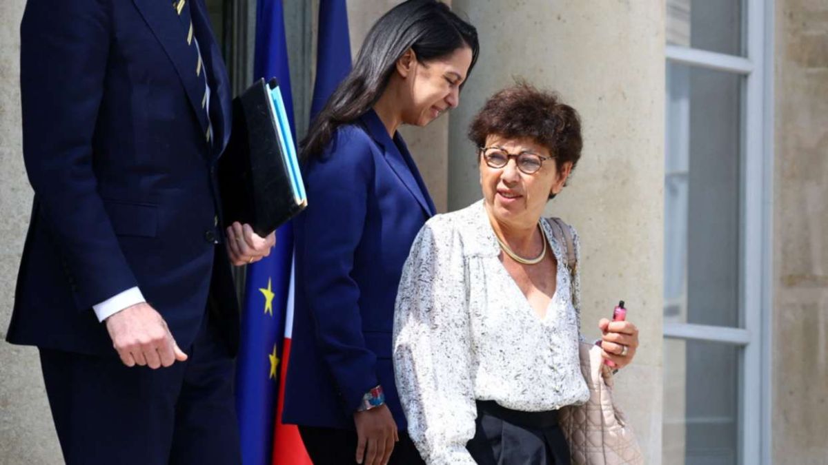 Γαλλία: Δεν έγινε δεκτή η παραίτηση της Μονίκ Μπαρμπού – Παραμένει στο πόστο της