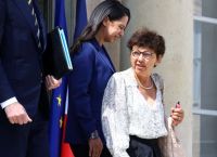 Γαλλία: Δεν έγινε δεκτή η παραίτηση της Μονίκ Μπαρμπού – Παραμένει στο πόστο της