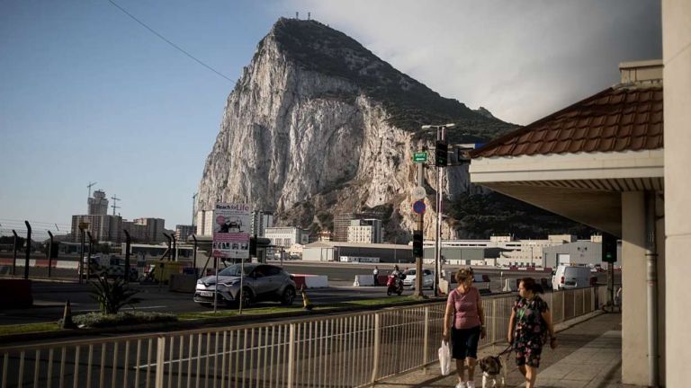 Η κατάργηση του φράχτη του Γιβραλτάρ βάζει τέλος σε πάνω από 300 χρόνια ιστορίας