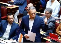 ΣΥΡΙΖΑ: Στον αέρα η Κοινοβουλευτική Ομάδα – Παραιτήσεις, αβεβαιότητα και το βλέμμα στον Τσίπρα