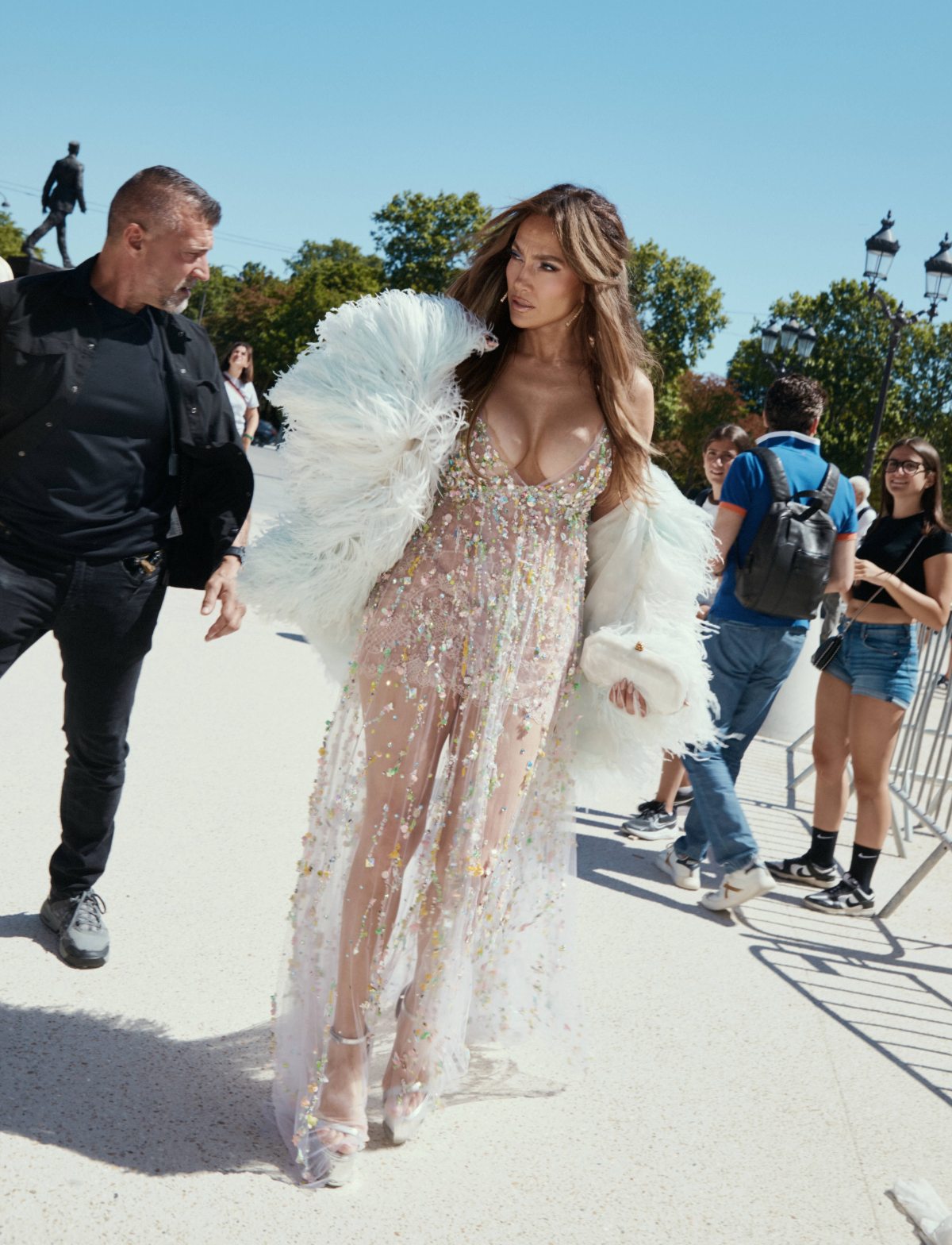Jennifer Lopez: Εμφάνιση-λάμψη με Celia Kritharioti στο Παρίσι