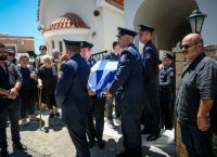 Ρέθυμνο: Με χειροκρότημα και την ιαχή «Αθάνατος» το τελευταίο αντίο στον 25χρονο Παντελή Διαμαντάκη
