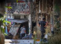Σε γυναίκα ανήκει η σορός που βρέθηκε σε βαλίτσα στην Κυψέλη: Είναι σε προχωρημένη σήψη, φορούσε σορτσάκι