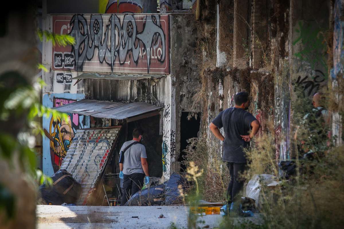 Σε γυναίκα ανήκει η σορός που βρέθηκε σε βαλίτσα στην Κυψέλη: Είναι σε προχωρημένη σήψη, φορούσε σορτσάκι