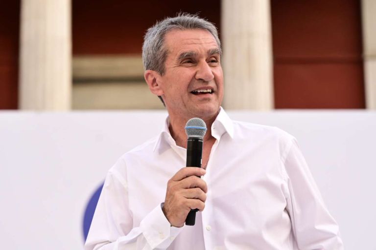 Ο Λοβέρδος υιοθετεί τη γραμμή Γεωργιάδη: «Ο Τσίπρας να εξηγήσει από πού βρήκε τα χρήματα»