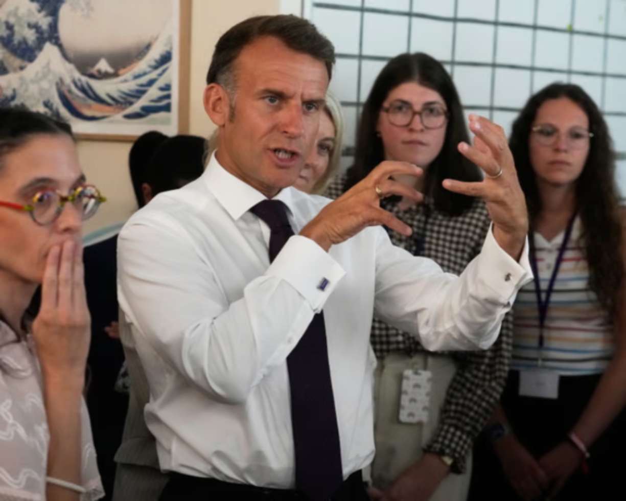 Η Γαλλία βάζει τέλος στο TikTok για ανηλίκους–Η πρώτη χώρα της ΕΕ που απαγορεύει τα social media κάτω των 15