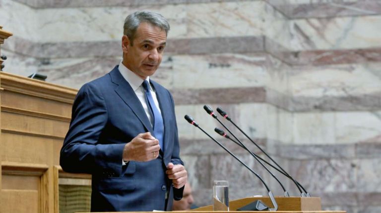 Μητσοτάκης «σφυροκοπά» ΠΑΣΟΚ: «Δειλό παρών» στην Αναθεώρηση – Στοίχημα η Ελλάδα του 2030
