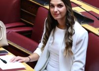 Μυρτώ Κοροβέση στο pagenews.gr: «Η κοινωνία ζητά διαφάνεια, όχι άλλα σκάνδαλα» – Τι λέει για τον ΟΠΕΚΕΠΕ