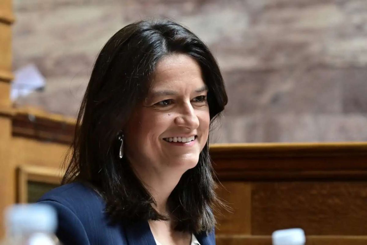 Κεραμέως: «Κλειδώνουν» οι συντάξεις χηρείας στο 70% και διατηρούνται οι δύο εθνικές συντάξεις