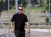 Ένταση στη δίκη για τα Τέμπη: «Αυτούς εδώ ήρθατε να υπερασπιστείτε;», φώναξε ο Νίκος Πλακιάς