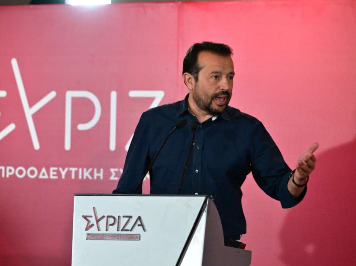Παππάς ανοίγει μέτωπο για καύσιμα: «Μειώστε τον ΕΦΚ – Βάλτε πλαφόν στα διυλιστήρια»