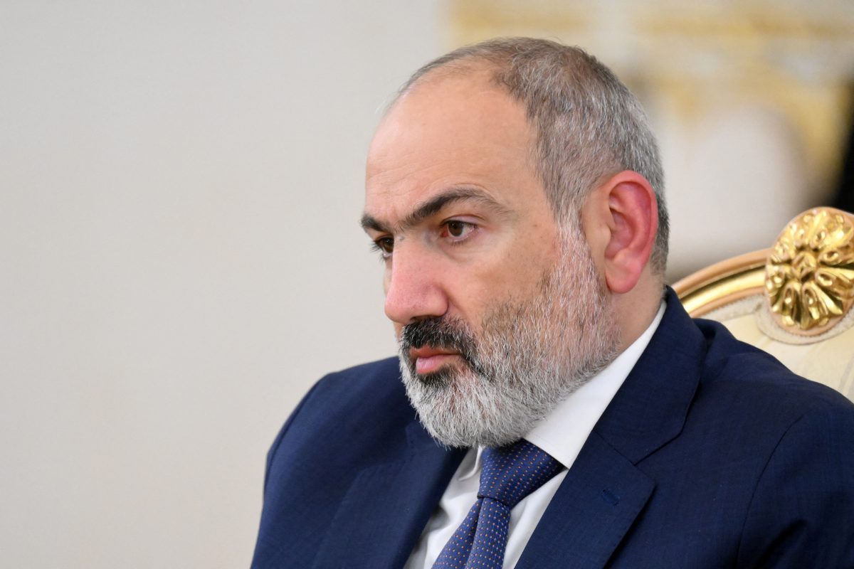 Πασινιάν: Θέλει να «σβήσει» την ένταση με τη Ρωσία μετά τις εκλογές