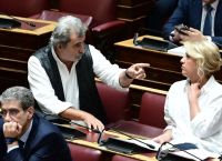 Πολάκης: Ζητάει να «αποσυρθεί οικειοθελώς» η Δούρου από την κούρσα διαδοχής για την ηγεσία του ΣΥΡΙΖΑ