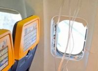 Ryanair: Τι προκάλεσε το σπασμένο παράθυρο – Η πρώτη εκτίμηση για το σοκαριστικό ατύχημα