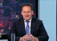Στέλιος Πέτσας: «Ο 13ος μισθός δεν είναι σύνθημα – Είναι 2,8 δισ. ευρώ που πρέπει κάποιος να πληρώσει»