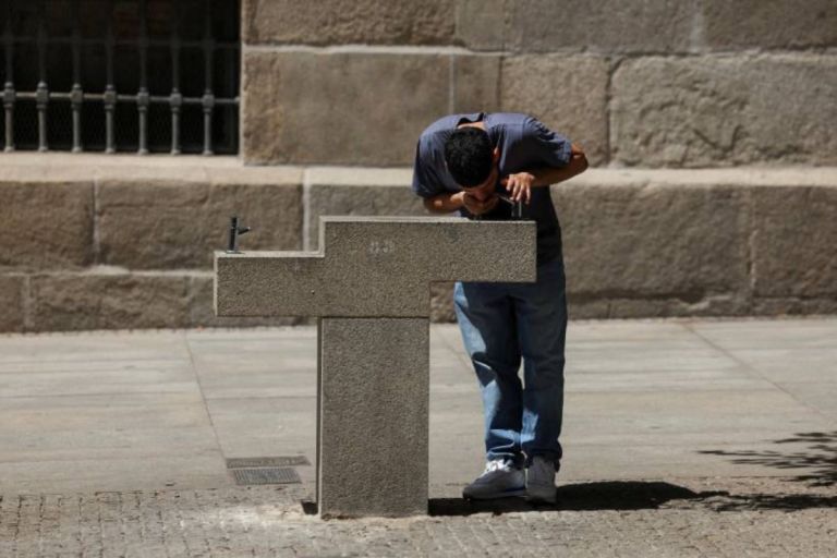 Ισπανία: Πάνω από 1.000 θάνατοι συνδέονται με τον καύσωνα