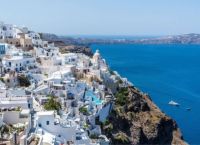 «Φρένο» στην άναρχη τουριστική ανάπτυξη – Νέο χωροταξικό βάζει αυστηρούς κανόνες σε νησιά και ακτές