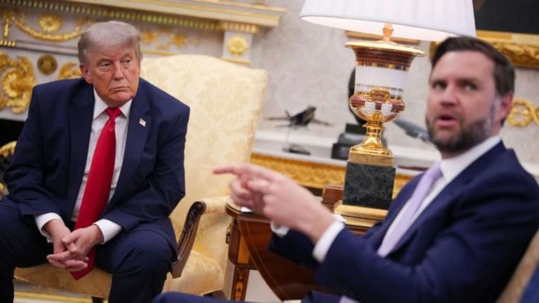 ΗΠΑ προς Ιράν: Τελεσίγραφο για το Ορμούζ – «Δηλώστε δημόσια ότι τα Στενά είναι ανοικτά»