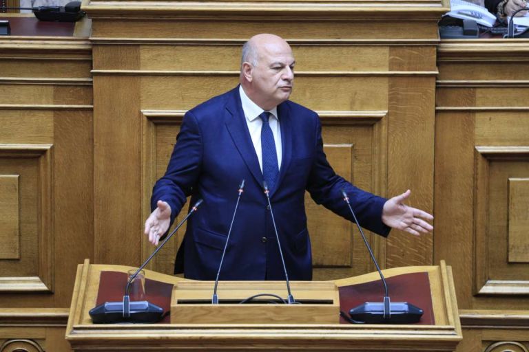 Τσιάρας: «Δεν ποινικοποιείται η εξυπηρέτηση του πολίτη»–Η απάντησή του για ΟΠΕΚΕΠΕ και το πολιτικό διακύβευμα