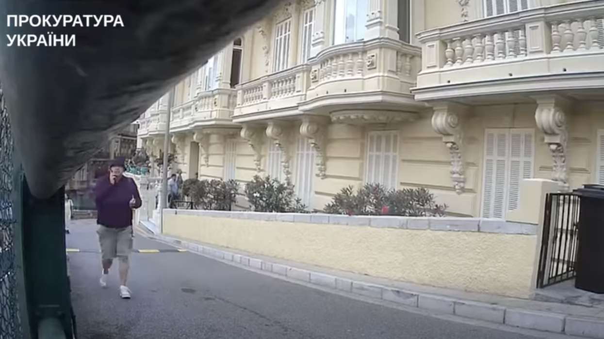 Η στιγμή της έκρηξης έξω από την κατοικία του Ουκρανού μεγιστάνα στο Μονακό [vid]