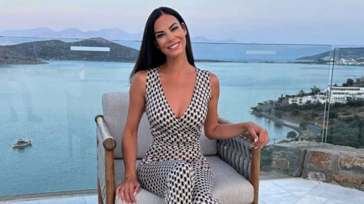 Εύη Βατίδου: Το μπικίνι που τράβηξε όλα τα βλέμματα στις διακοπές της στη Μύκονο [pics]