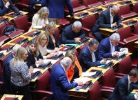Συνταγματική Αναθεώρηση: Πέρασαν με 158–161 ψήφους – Το ΠΑΣΟΚ «κλείδωσε» την επόμενη Βουλή