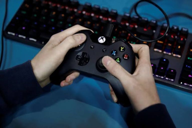 Gamer τα έβαλε με τη Microsoft και νίκησε – Πήρε πίσω όλα τα παιχνίδια του
